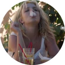 Profile picture for Mia