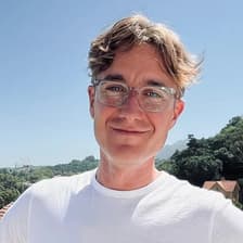 Profile picture for Simon Knockton