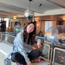 Profile picture for Jing Ying L