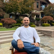 Profile picture for Luis