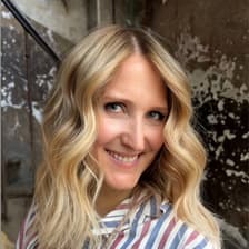 Profile picture for Laura Pécau