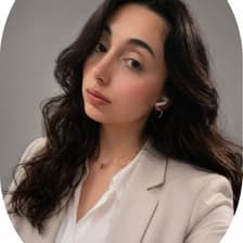 Profile picture for Esra