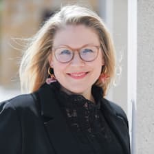 Profile picture for Sandra Raudies