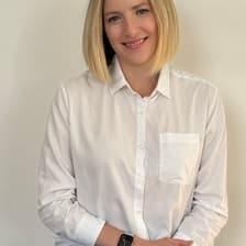 Profile picture for Julia Cohen Neary