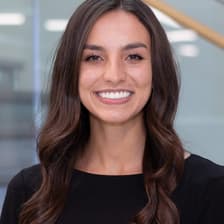 Profile picture for Alessandra Camargo