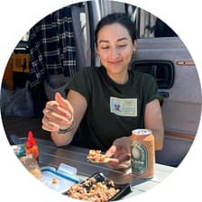 Profile picture for Claudia