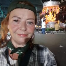 Profile picture for Kirstie Gardner