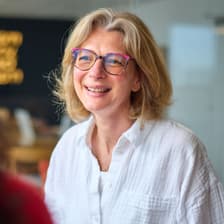 Profile picture for Alexandrine Mesnil