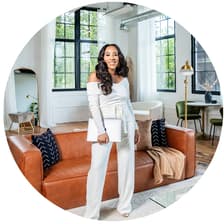 Profile picture for Leslie Pierce