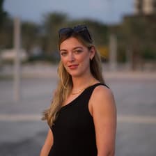 Profile picture for Rhiannon Gale