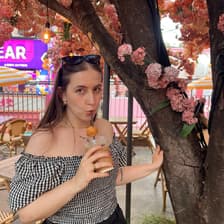 Profile picture for Ángela R