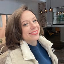 Profile picture for Julia Armenat