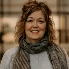 Profile picture for Laurie Starra