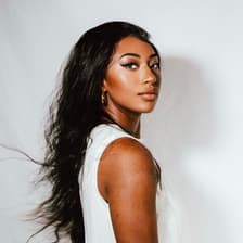 Profile picture for Kemi