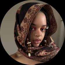 Profile picture for Naomi