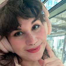 Profile picture for Marion Breelle