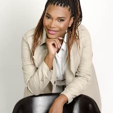Profile picture for DeaRonda Harrison