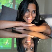 Profile picture for Vitoria Santos