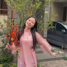 Profile picture for Leah