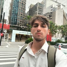 Profile picture for Lucas Oliveira