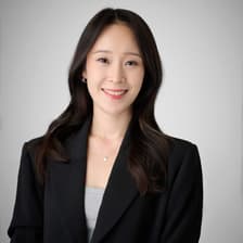 Profile picture for Nina Lee