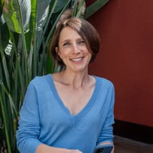 Profile picture for Laura Augias