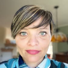 Profile picture for Becky Hellwig