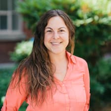 Profile picture for Lindsay Pino