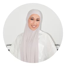 Profile picture for Lydia L