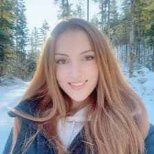 Profile picture for Laura