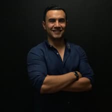 Profile picture for Adrian Hernandez