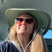 Profile picture for Lora O'Connor