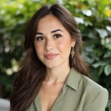 Profile picture for Elena Mnayarji