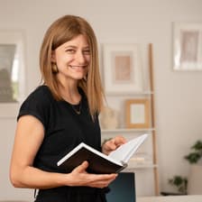 Profile picture for Adelina Pavelescu