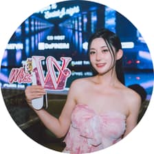 Profile picture for Rosa Kim
