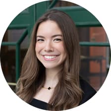 Profile picture for Julia Alvarenga