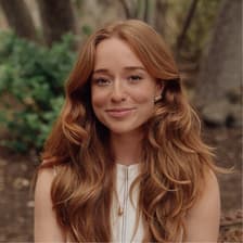 Profile picture for Giulia de Oliveira Camargo