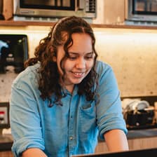 Profile picture for Luana Cruz