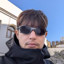 Profile picture for adrián romero