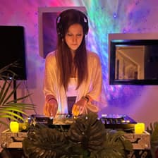 Profile picture for Melanie Mock