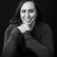 Profile picture for Suzanne Knight