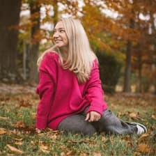 Profile picture for Katie Burnett