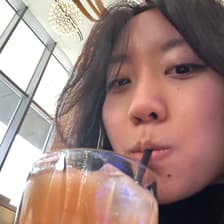 Profile picture for Arianna Tan