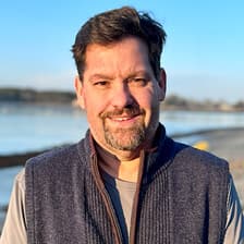 Profile picture for Tom Elliott