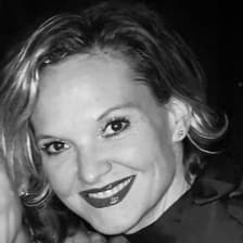 Profile picture for Hilary Héfer