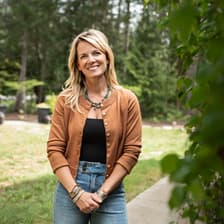 Profile picture for Suzanne Hedges