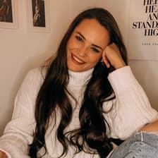 Profile picture for Tina