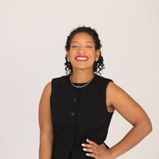 Profile picture for Alexandra Bradberry @thesparklebar