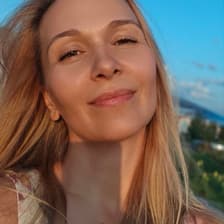 Profile picture for Victoria
