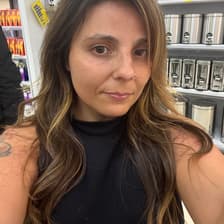 Profile picture for mariana taques